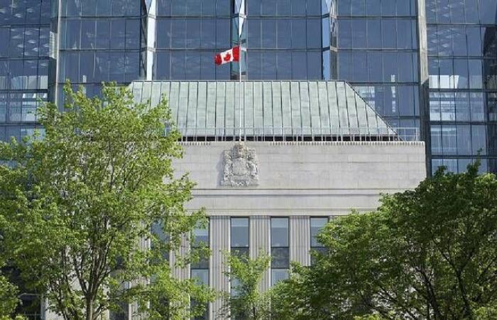 المركزي
      الكندي
      يبقي
      على
      أسعار
      الفائدة
      عند
      5%