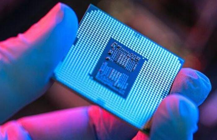 رابطة
      أشباه
      الموصلات
      الأمريكية:
      طفرة
      محلية
      قريبة
      في
      تصنيع
      الرقائق