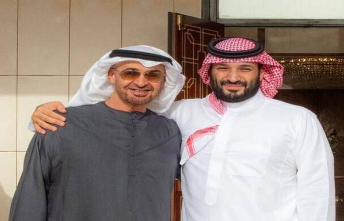 ولي
      العهد
      يلتقي
      برئيس
      الإمارات
      في
      المنطقة
      الشرقية