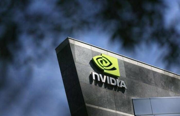 تراجع
      سهم
      "إنفيديا"
      6.70%
      والشركة
      تخسر
      400
      مليار
      دولار