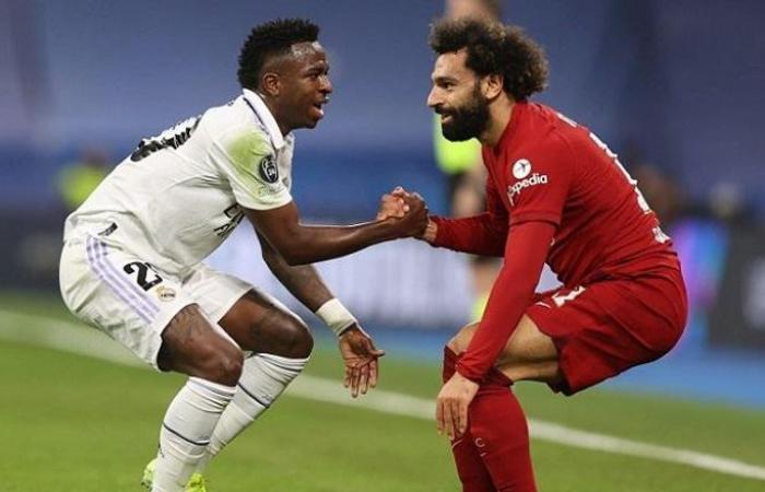 ريال
      مدريد
      يُخطط
      لـ"خطف"
      محمد
      صلاح
      قبل
      انتقاله
      للدوري
      السعودي