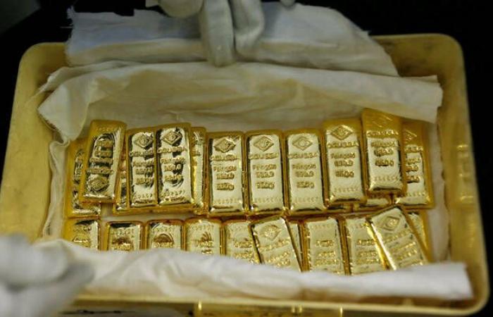 ارتفاع
      الذهب
      عند
      تسوية
      تعاملات
      الأربعاء
      مع
      التوتر
      بين
      ترامب
      ورئيس
      الفيدرالي