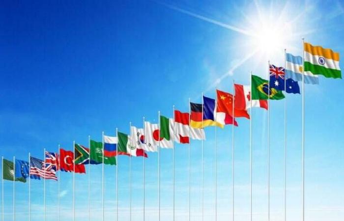 صندوق
      النقد
      يدعو
      لإصلاحات
      وهيكلة
      مالية
      لمواجهة
      تباطؤ
      الاقتصاد
      العالمي