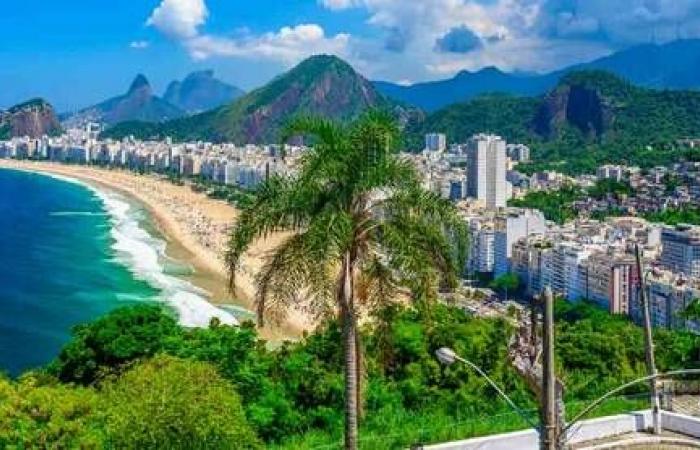 البرازيل
      تلوّح
      بإجراءات
      انتقامية
      رداً
      على
      عقوبات
      أمريكية