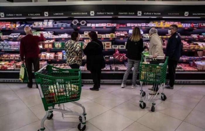 دراسة:
      ارتفاع
      أسعار
      المواد
      الغذائية
      حول
      العالم
      بسبب
      تغيرات
      المناخ