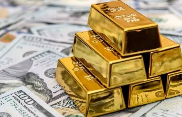 الذهب
      يتراجع
      مع
      انحسار
      التوترات
      التجارية
      بين
      أمريكا
      وشركائها