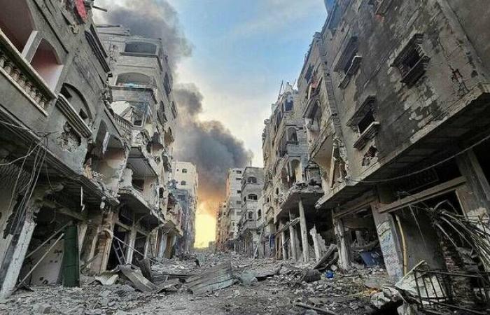 رئيس
      وزراء
      فلسطين:
      لا
      يجوز
      الحكم
      على
      شعبنا
      بالتشريد..
      وندعم
      الوساطة
      في
      غزة