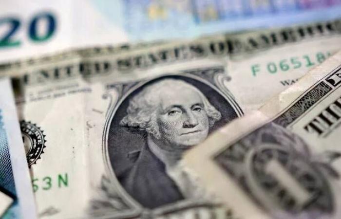 استقرار
      الدولار
      قبل
      بيانات
      التضخم
      الأمريكية
