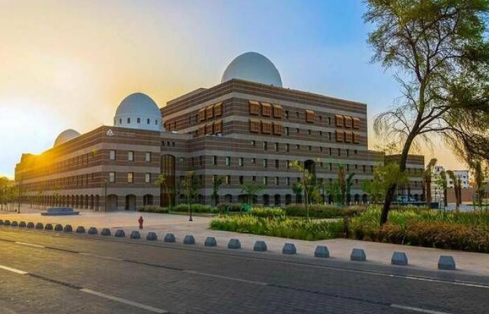 أمانة
      المدينة
      المنورة
      توقّع
      اتفاقية
      تعاون
      لتأسيس
      "استوديو
      المدينة
      لبناء
      الشركات"