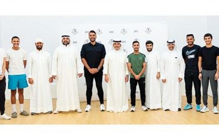 نادي
الجزيرة
الرياضي
لكرة
القدم
يبرم
صفقات
جديدة
ويعزز
جهازه
الفني
بطموح
الصعود
إلى
الدوري
الممتاز