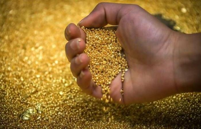 الذهب
      يقفز
      69
      دولاراً
      عند
      التسوية
      ويسجل
      أعلى
      مستوى
      في
      التاريخ