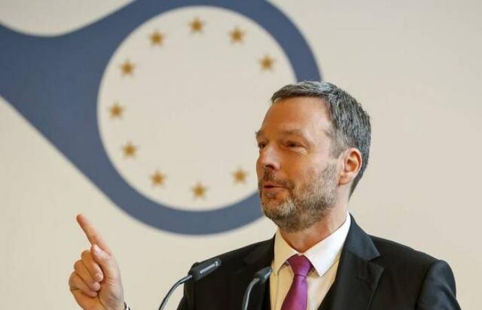 مسؤول:
      أسعار
      الفائدة
      لدى
      المركزي
      الأوروبي
      في
      وضع
      جيد