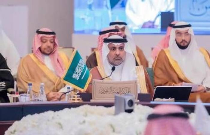 وزراء
      صحة
      الخليج
      يبحثون
      تعزيز
      التكامل
      وتطوير
      الخدمات
      الصحية
      في
      اجتماع
      الكويت