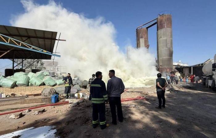 حريق بمصفاة نفط في إيران يخلف ضحايا