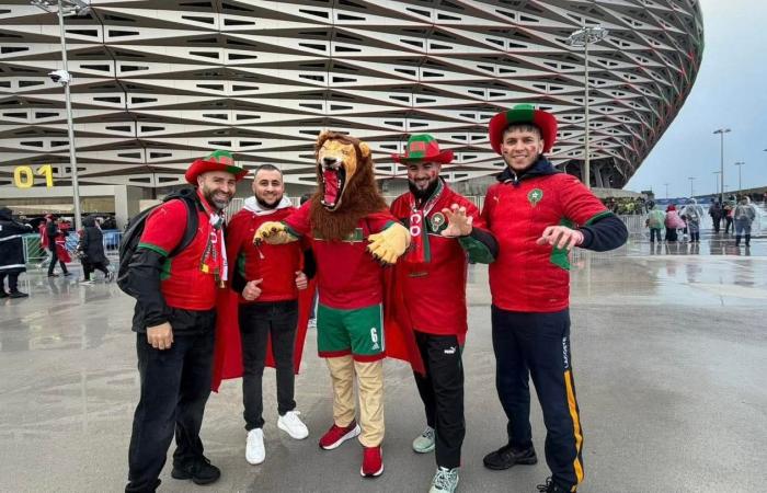 المغرب ضد السنغال.. توافد الجماهير على ملعب نهائى كأس أمم أفريقيا (صور)