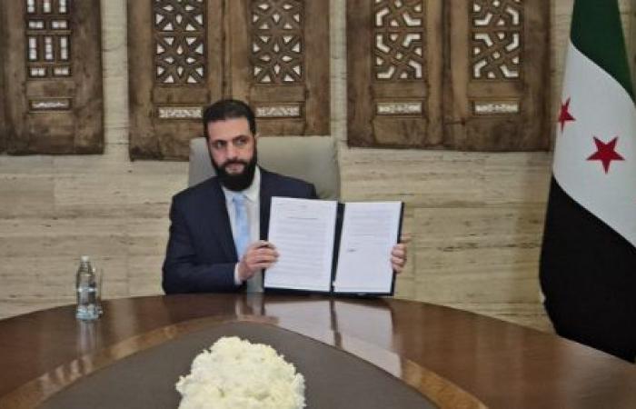 أحمد الشرع يوقع اتفاقا مع «قسد» لوقف إطلاق النار والاندماج في الجيش السوري