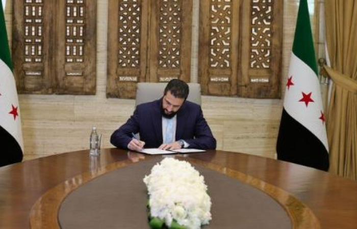 أحمد الشرع يوقع اتفاقا مع «قسد» لوقف إطلاق النار والاندماج في الجيش السوري