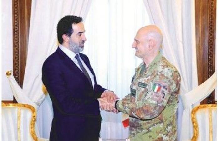 سفيرنا لدى إيطاليا التقى رئيس هيئة أركان الدفاع الإيطالي: تضافر الجهود لمواجهة التهديد الإيراني لأمن الملاحة البحرية