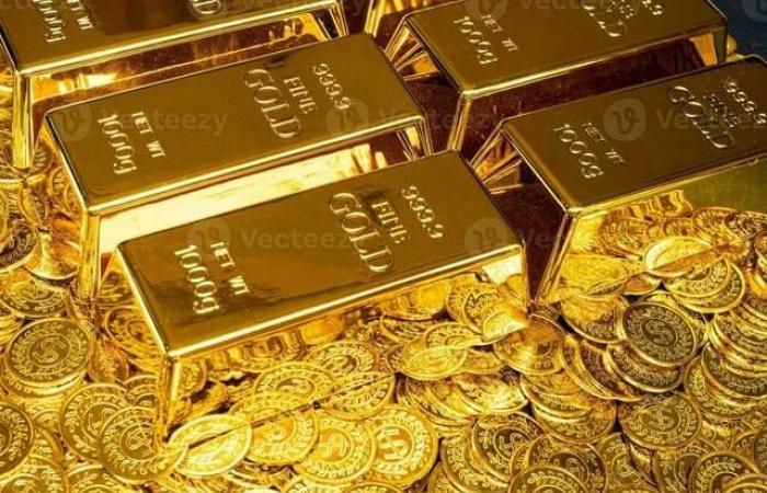 الذهب يواصل الصعود مع تراجع الدولار وتطورات حرب إيران