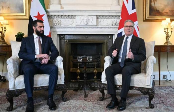 الشرع وستارمر يبحثان في لندن الهجرة والاستثمار وإعادة الإعمار