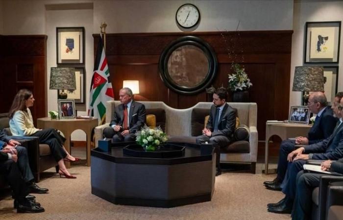 إصابة شخصين بشظايا في السعودية.. وتدمير صواريخ وإسقاط مسيّرات