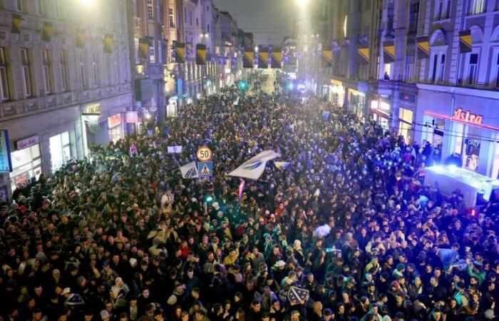 البوسنة تشتعل بالاحتفالات بعد التأهل الدرامي لكأس العالم