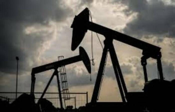 أسعار النفط ترتفع إثر مخاطر الحرب مع إيران