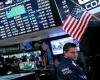 انخفاض
      الأسهم
      الأمريكية
      و"S&P500"
      يسجل
      أطول
      سلسلة
      خسائر
      منذ
      أكتوبر