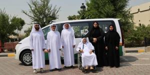«خيرية
      الشارقة»
      تتبرع
      بسيارة
      للمسنّين
      منتسبي
      «الخدمات
      الاجتماعية»
