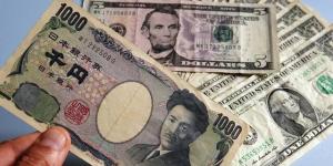 الدولار
      يخفق
      في
      اختراق
      مستوى
      160
      ين