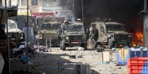 الاحتلال ينسحب من نابلس مخلفا 4 إصابات واعتقال فتاة وتحطيم أبواب عدد من المحلات