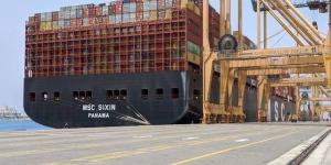 موانئ السعودية تطلق 13 خدمة شحن ملاحية جديدة رغم الوضع الراهن بالمنطقة