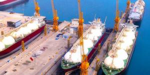 "رويترز": الحرس الثوري أوقف ناقلتي غاز مسال قطريتين قبل عبور مضيق هرمز