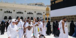 طلائع حجاج بيت الله الحرام يصلون إلى البيت العتيق وسط منظومة خدمات متكاملة