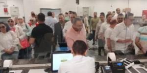 إقبال كبير من المواطنين على استخدام المونوريل.. صور