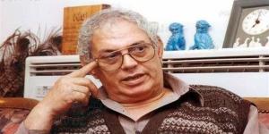 محمد حمزة، الشاعر الاستثنائي الذي تغنى بكلماته عملاقة الطرب