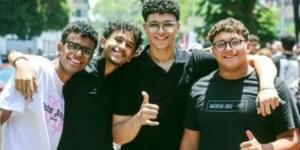 طلاب الثانوية العامة بالجيزة: النحو والقراءة أصعب ما فى امتحان اللغة العربية