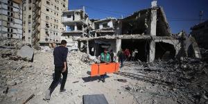 استشهاد فلسطيني وزوجته وإصابة آخرين بقصف إسرائيلي في غزة