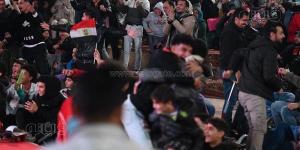 جماهير القليوبية تساند منتخب مصر أمام الأرجنتين بالأعلام والهتافات (فيديو)