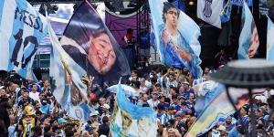 بصق ودهس، جماهير منتخب الأرجنتين تُهين علم إنجلترا في شوارع أمريكا