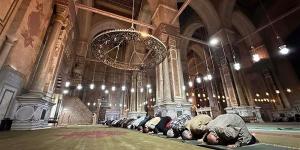 موعد أذان العشاء اليوم السبت 18- 7- 2026 في القاهرة والمحافظات