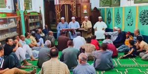 في 291 مسجدًا بالفيوم، "الأوقاف" تواصل نشر آداب "حق الطريق" وتحذر من اقتحام المزلقانات