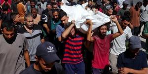 استشهاد 12 فلسطينيا بنيران قوات الاحتلال منذ فجر اليوم في قطاع غزة