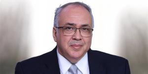 د. باسم عادل يكتب: كيف استثمر نجيب ساويرس في "معركة الوعي".. صدفة اللقاء مع فاروق حسني.. وكواليس الصدام التاريخي مع نظام الإخوان (2/2)
