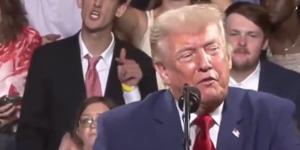 ترامب: انضمام إسرائيل إلى الضربات على إيران سيترتب عليه عواقب