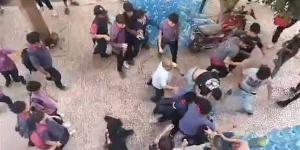 طعنه بسبب مشاجرة أطفال، إصابة عامل على يد آخر في البدرشين 