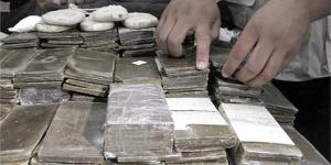 هرب مخدرات بـ 250 مليون وأعين الداخلية رصدته، كوافير الساحل الذي دمر عقول الشباب بصحبة امرأة