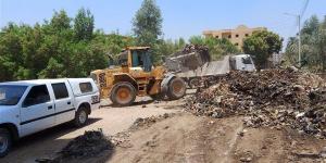 تكثيف حملات النظافة بأبوتيج في أسيوط استعدادًا لمولد الفرغل