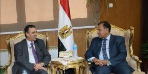 جامعة قنا تبحث تعزيز التعاون مع الأكاديمية العربية للعلوم والتكنولوجيا لدعم التعليم والبحث العلمي