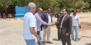 رئيس جامعة قنا يتفقد موقع إنشاء مسجد جديد لخدمة طلاب الطب البيطري والزراعة (صور)